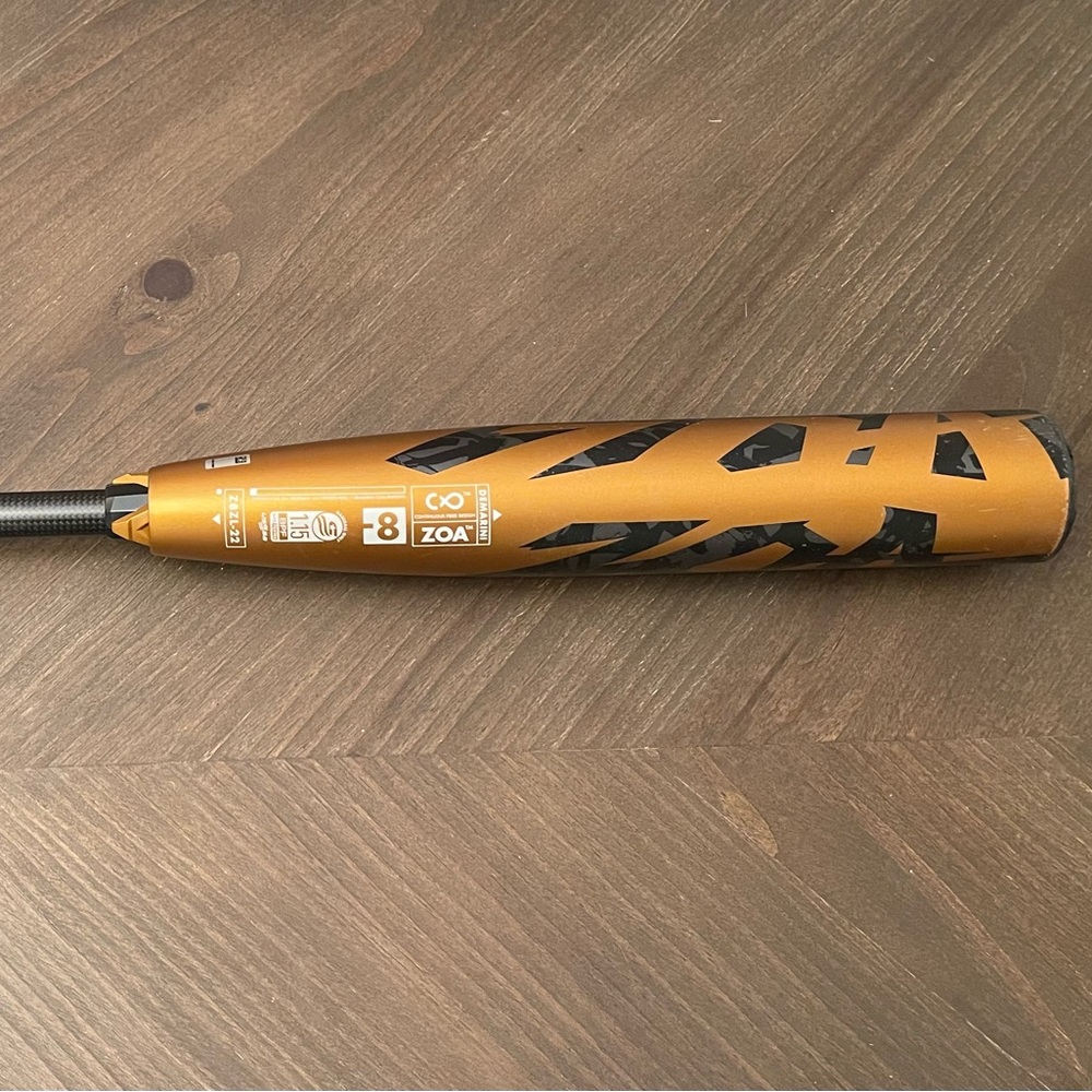Great Condition Zoa Demarion Bat
